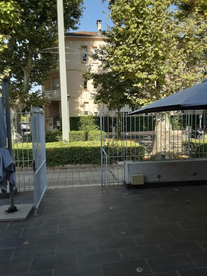 Hotel Le Saint Eloi Montpellier Exterior photo